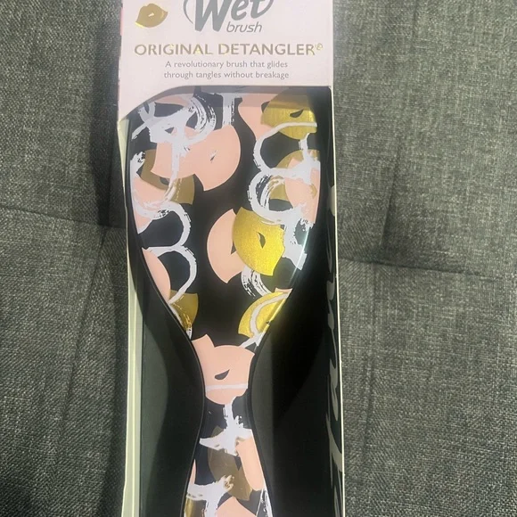 Wet Brush Detangler Hair Brush Love Collection - Picture 3 of 8